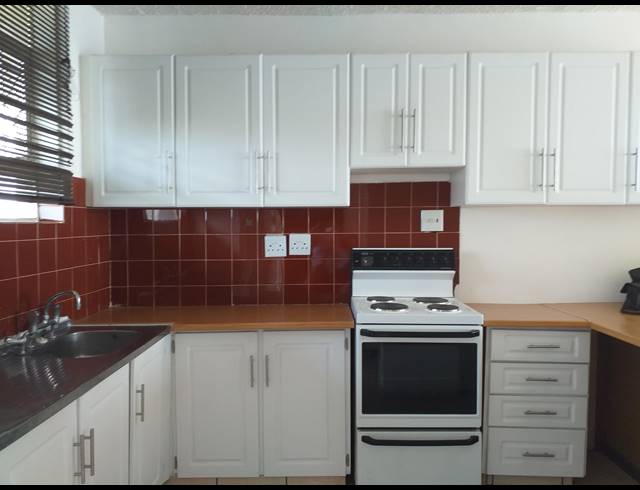 2 BEDROOM APARTMENT RENTED IN DOON HEIGHTS